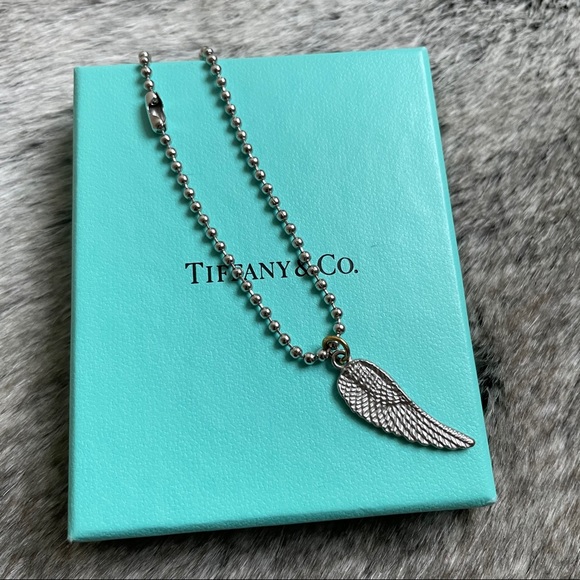 Donni Charm silver wing charm with hold loop - Picture 5 of 7